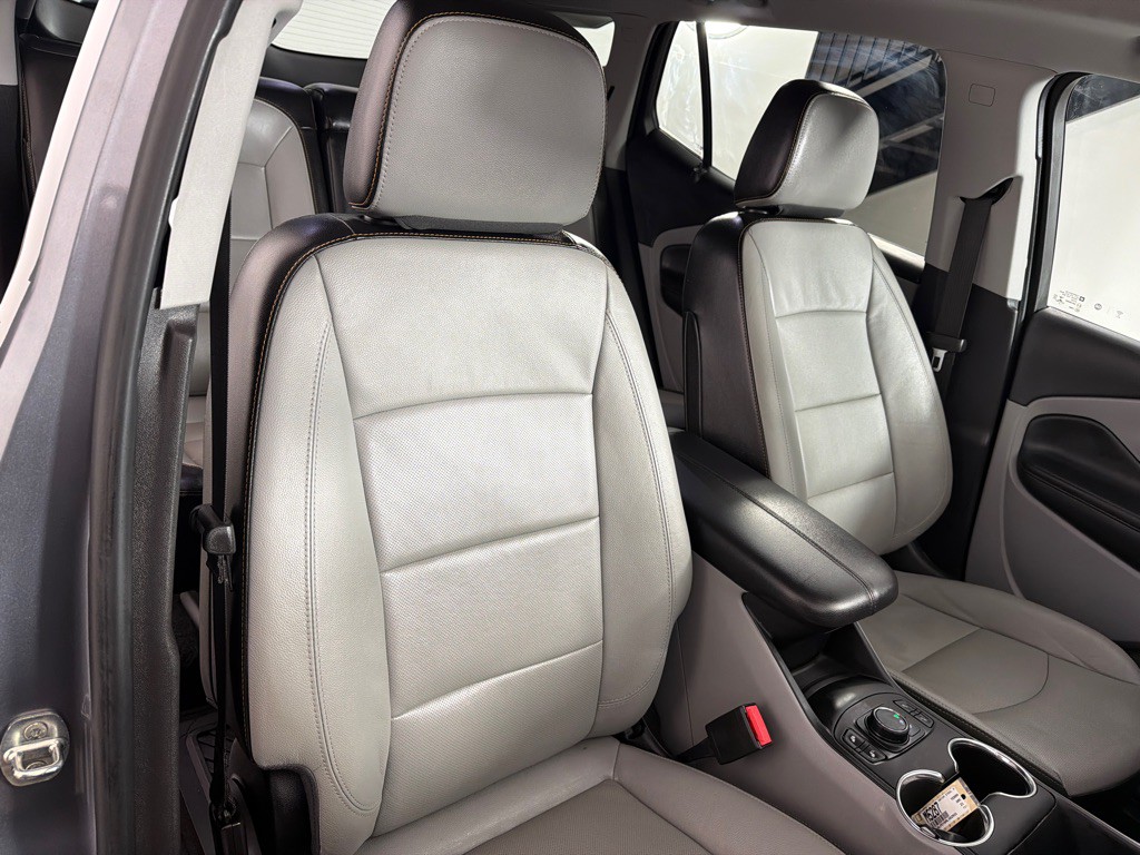 2021 GMC Terrain Image 26