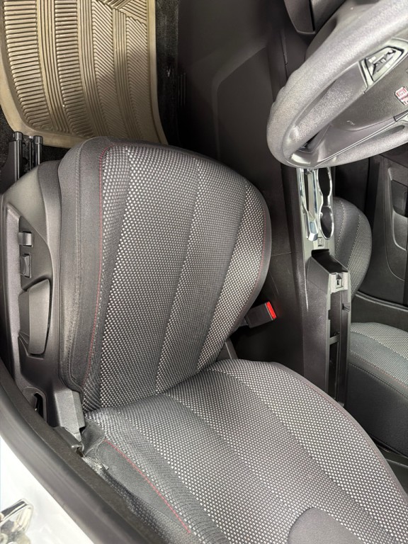 2017 GMC Terrain Image 12