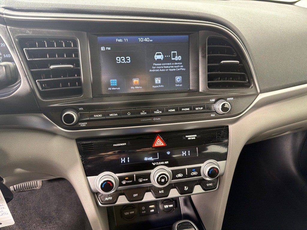 2020 Hyundai Elantra Image 14