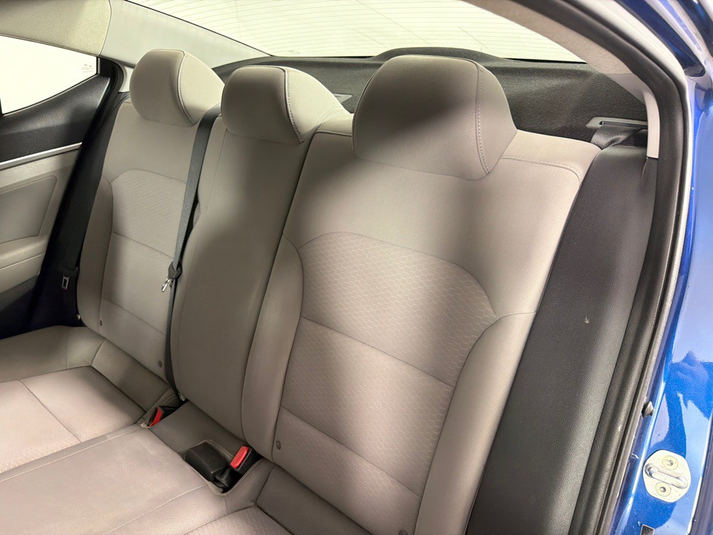 2020 Hyundai Elantra Image 18