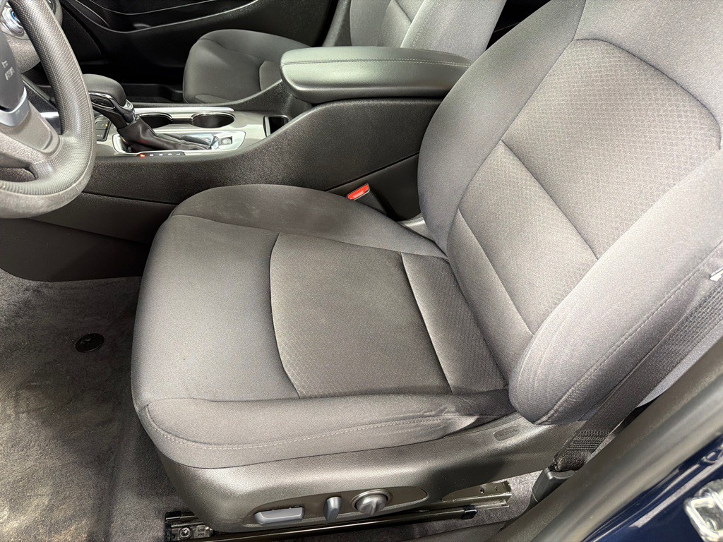 2022 Chevrolet Malibu Image 12