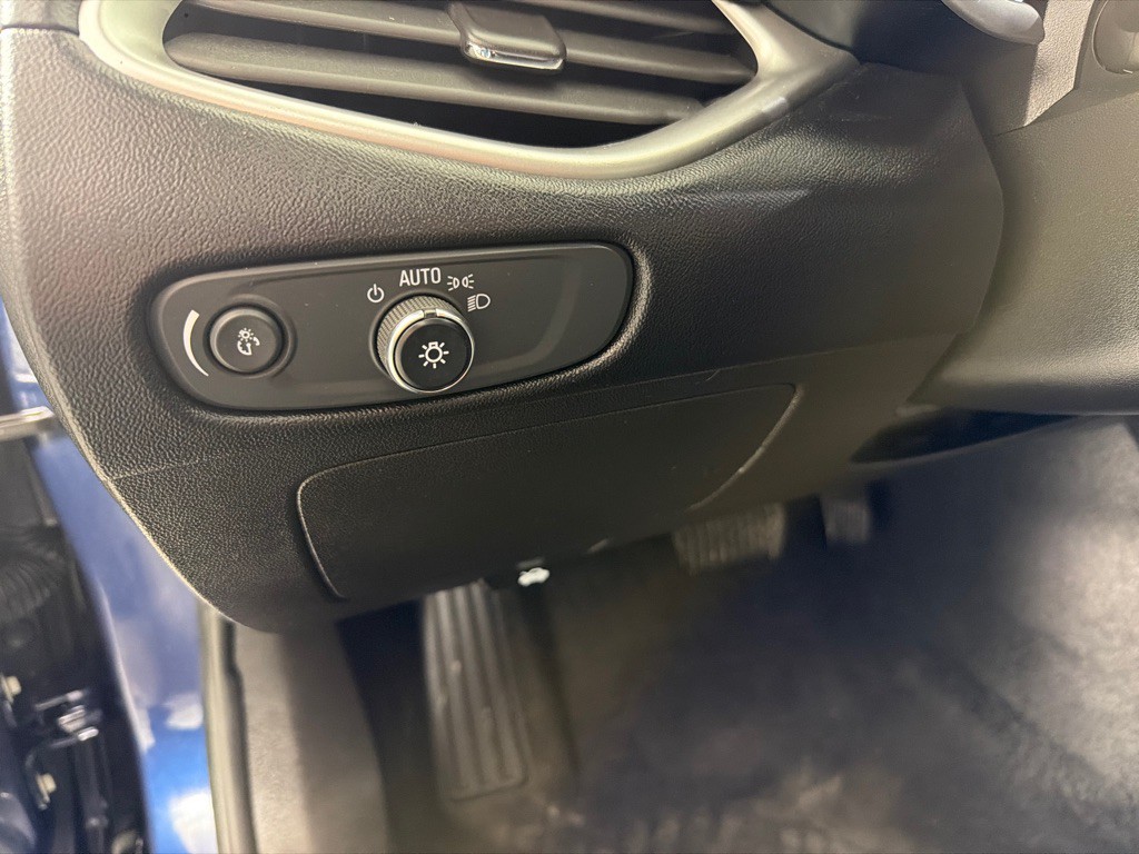 2022 Chevrolet Malibu Image 14