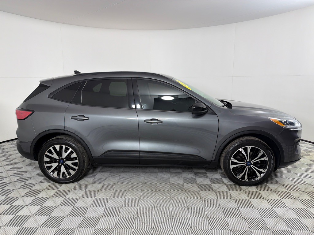 2022 Ford Escape Image 4