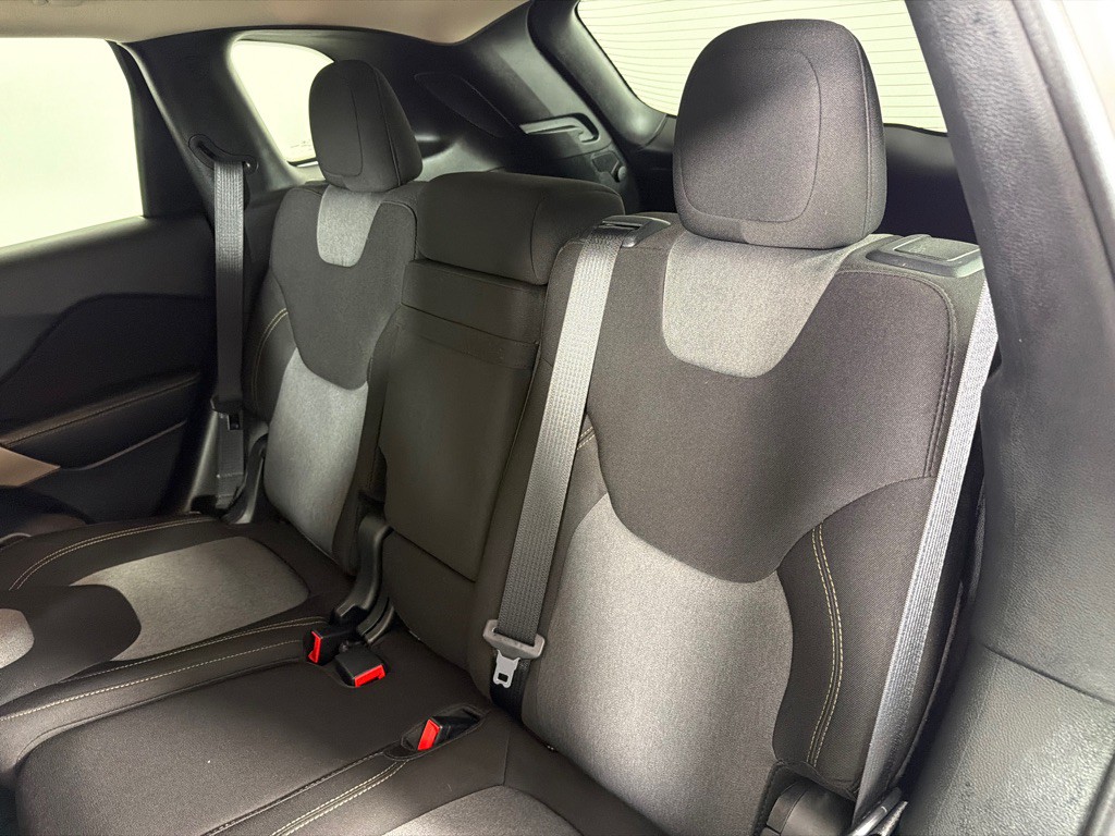 2018 Jeep Cherokee Image 20