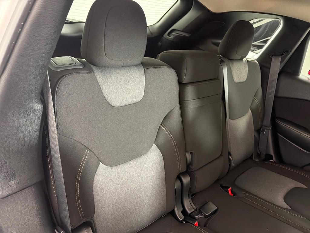 2018 Jeep Cherokee Image 23