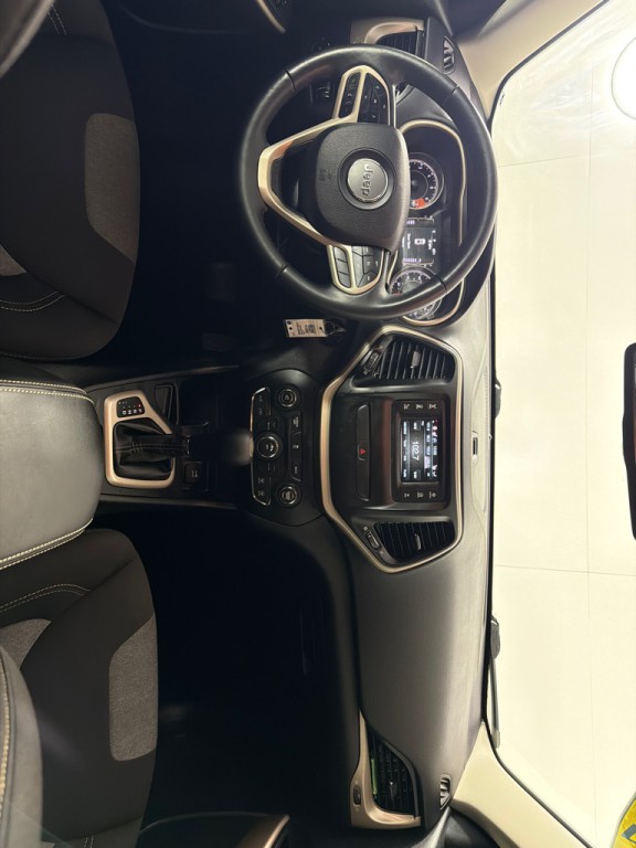 2018 Jeep Cherokee Image 26