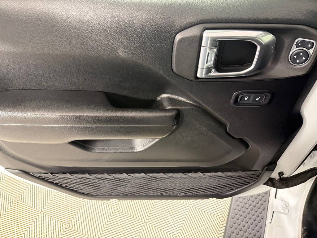2021 Jeep Wrangler Image 11