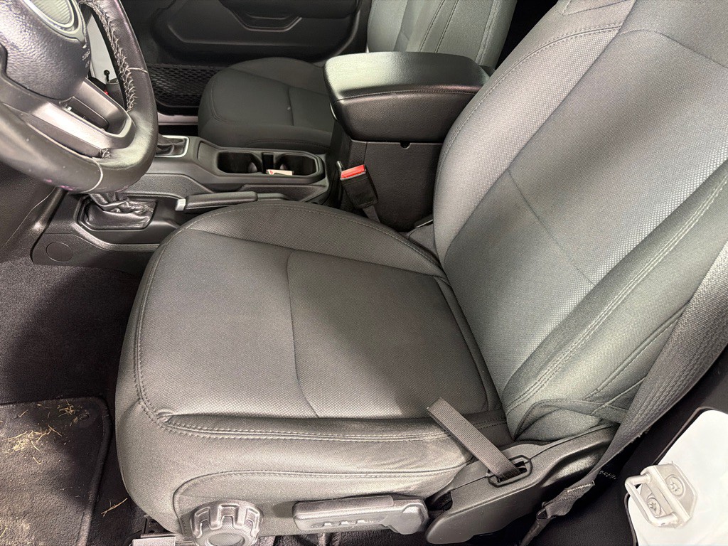 2021 Jeep Wrangler Image 12