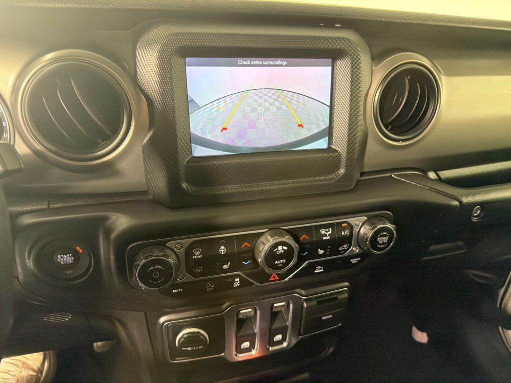 2021 Jeep Wrangler Image 17