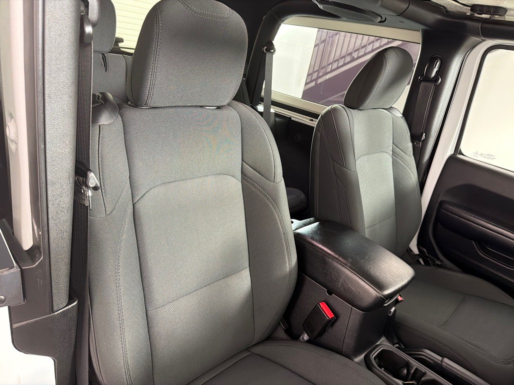 2021 Jeep Wrangler Image 23