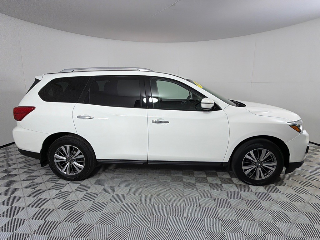 2019 Nissan Pathfinder Image 4