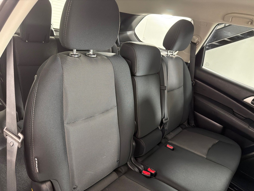 2019 Nissan Pathfinder Image 25
