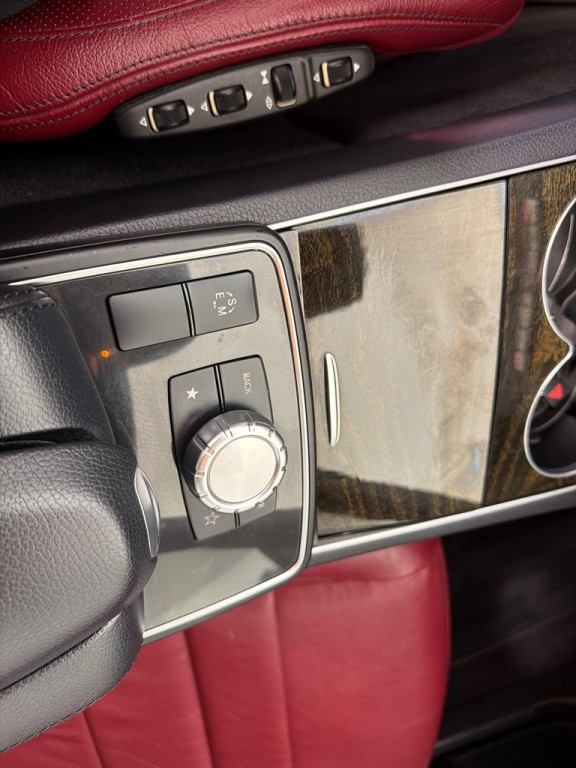 2015 Mercedes-Benz E-Class Image 21