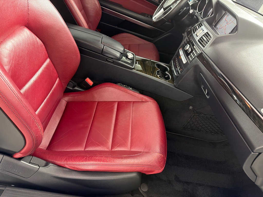 2015 Mercedes-Benz E-Class Image 24