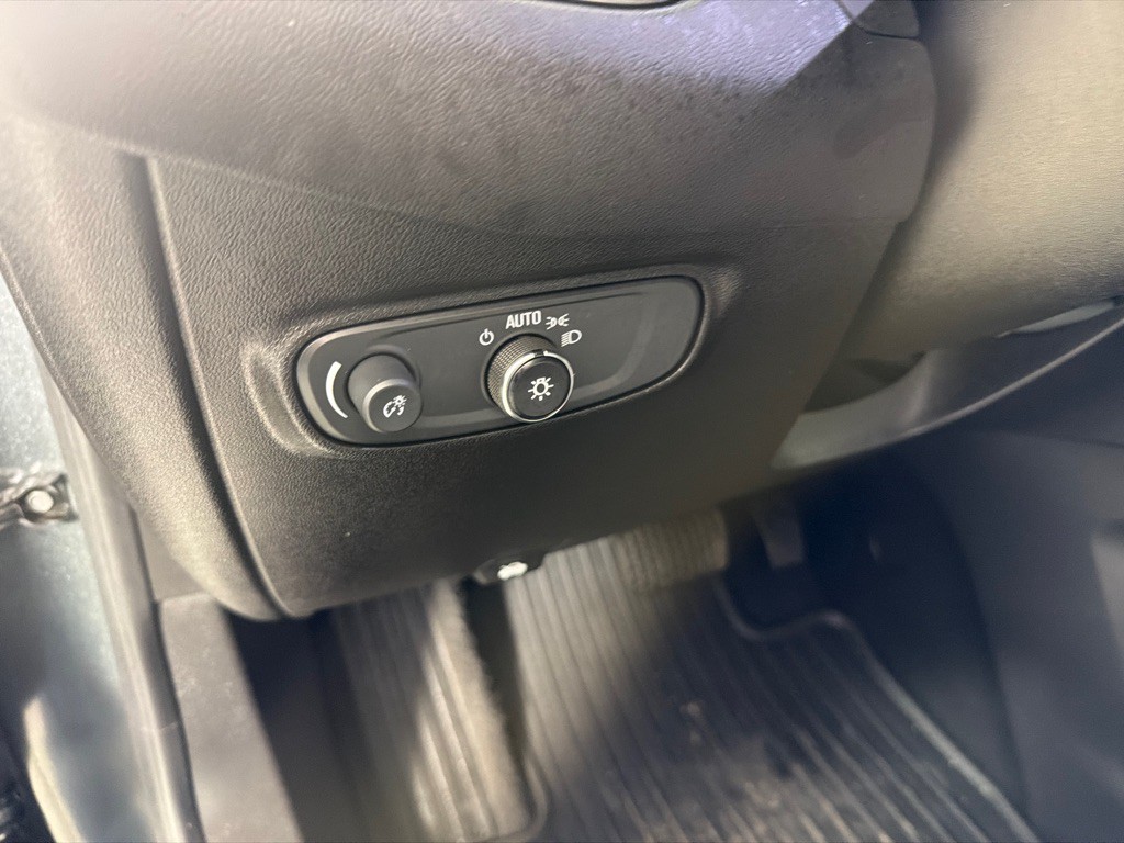 2020 Chevrolet Equinox Image 14