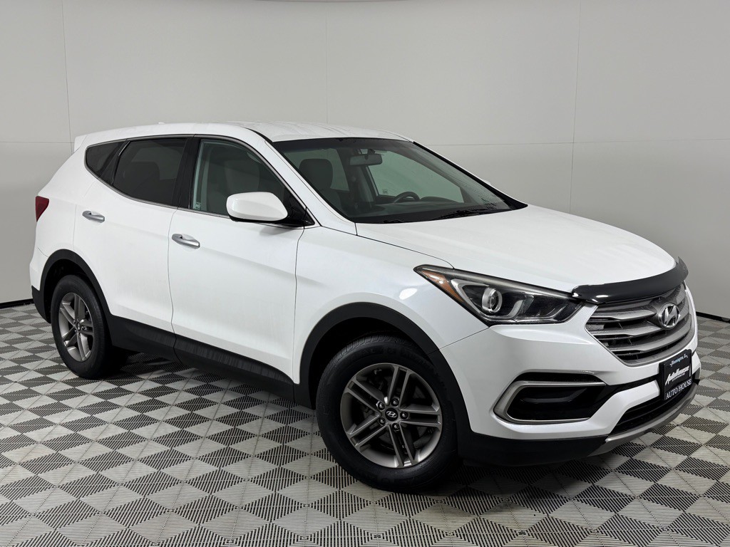 2017 Hyundai Santa Fe Sport Image 2