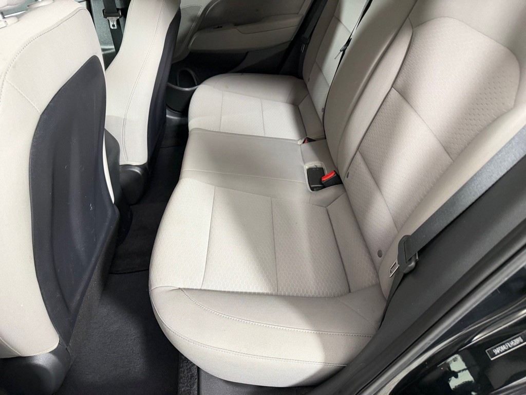 2020 Hyundai Elantra Image 18