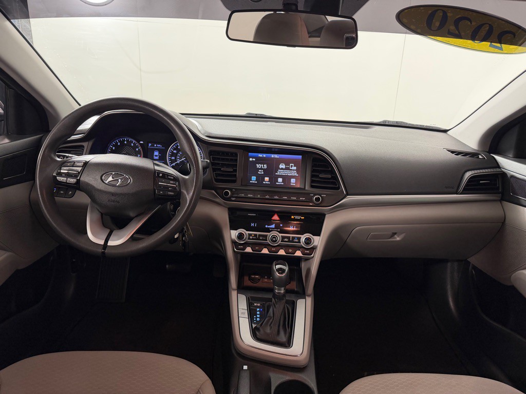 2020 Hyundai Elantra Image 24