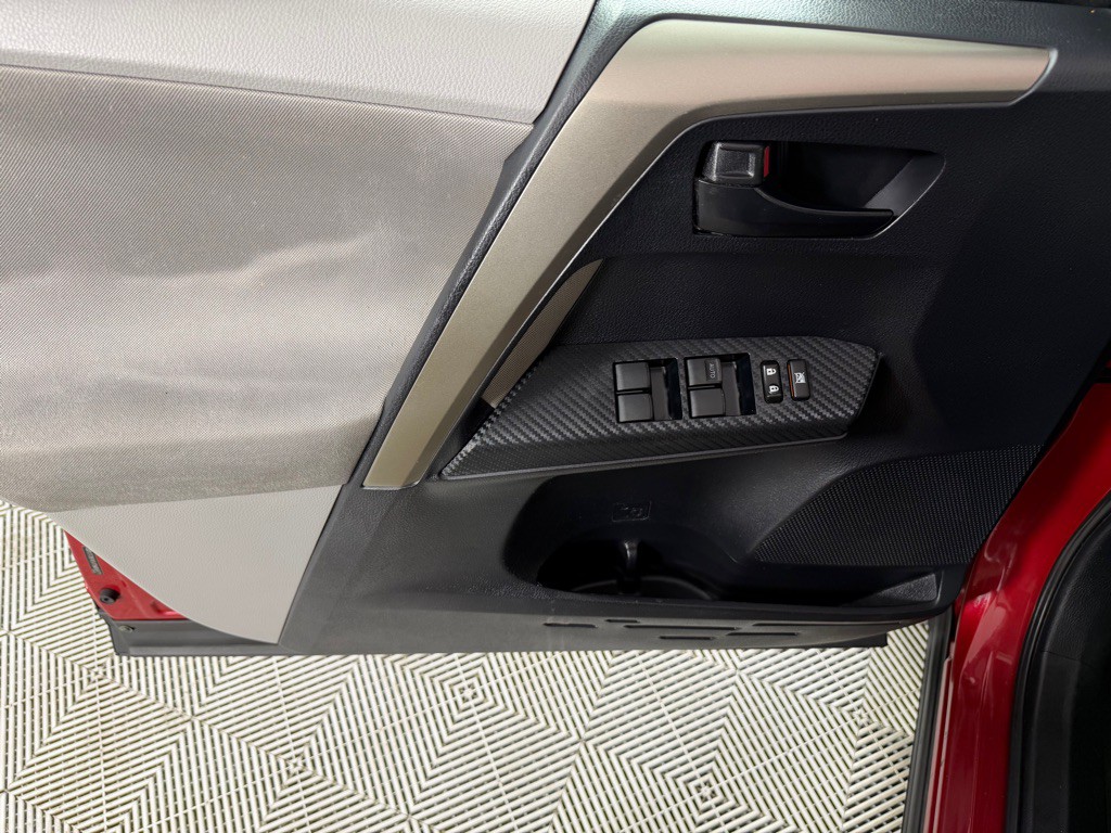 2013 Toyota Rav4 Image 10