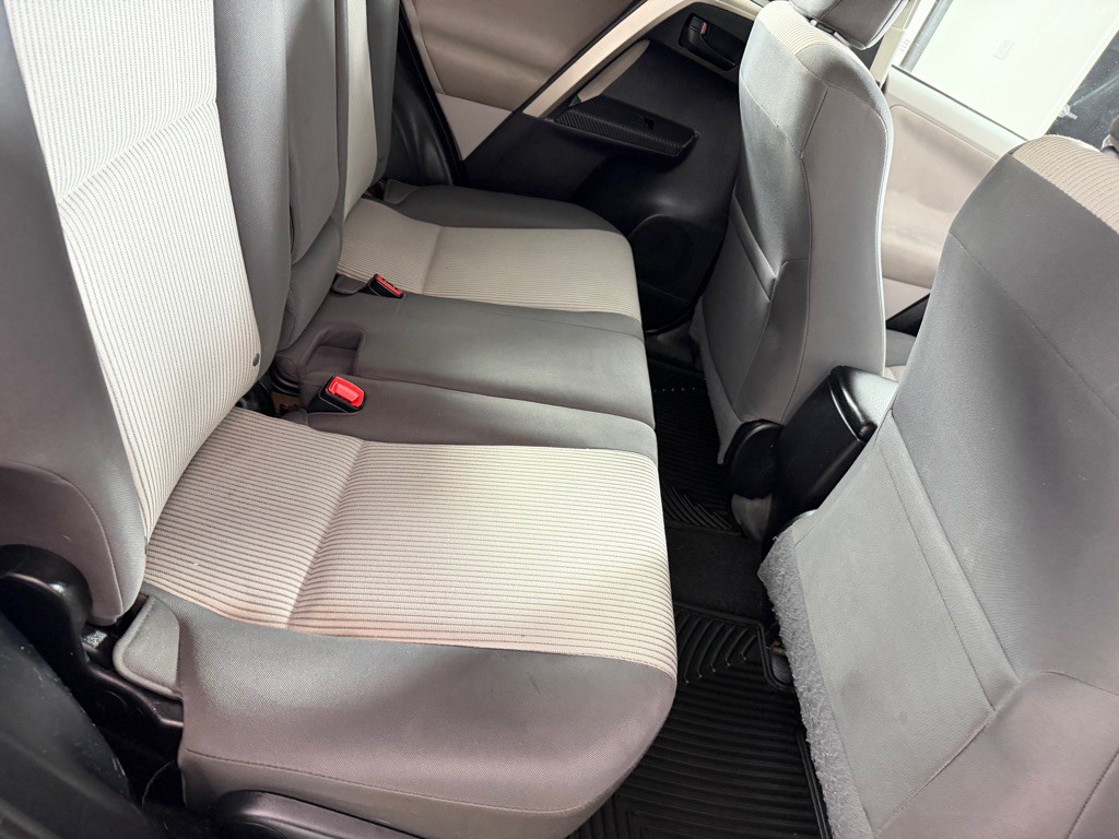 2013 Toyota Rav4 Image 21