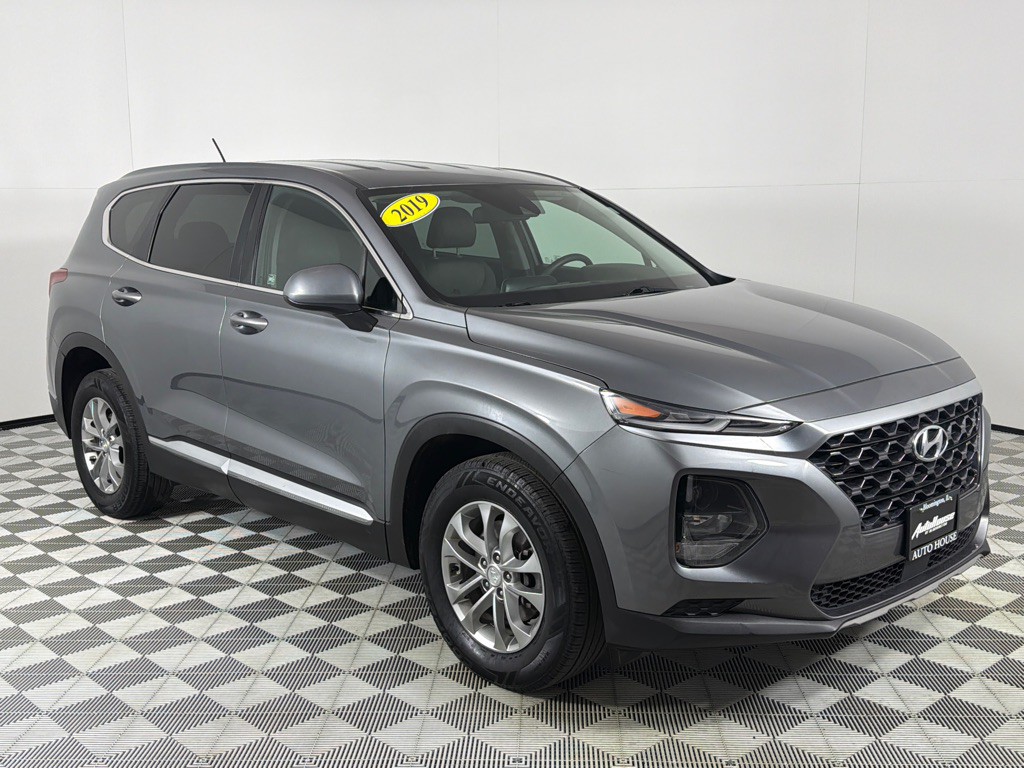2019 Hyundai Santa Fe Image 3