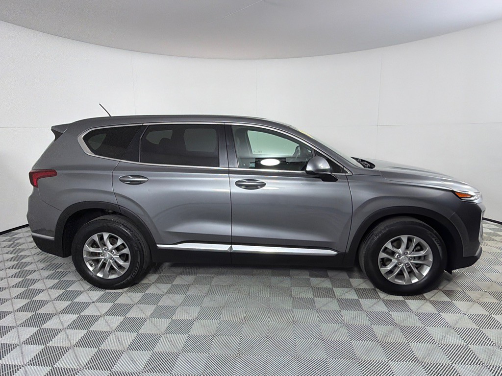 2019 Hyundai Santa Fe Image 4