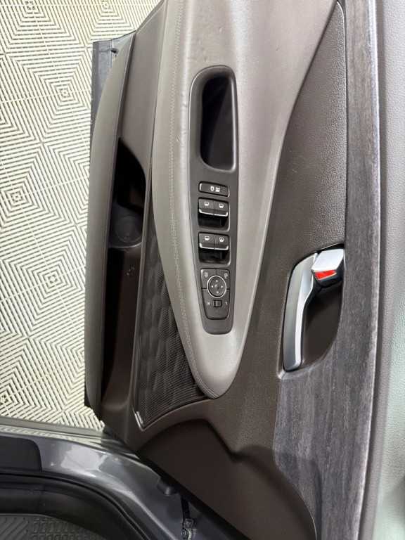 2019 Hyundai Santa Fe Image 10