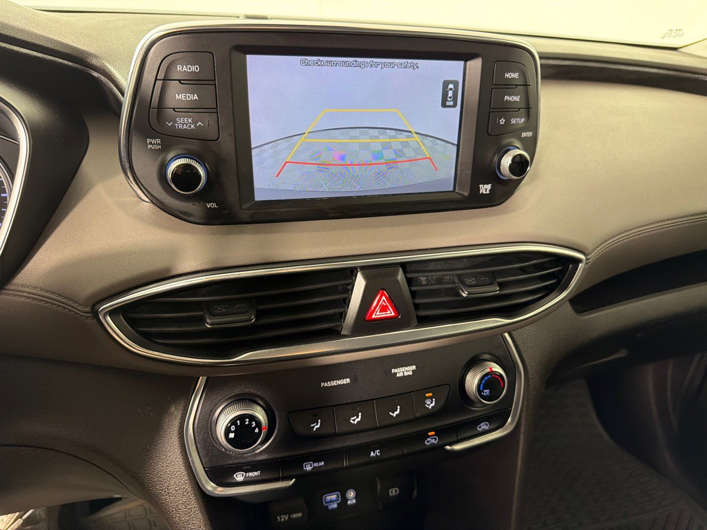 2019 Hyundai Santa Fe Image 16