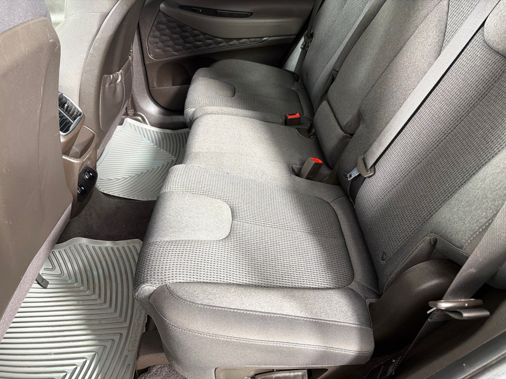 2019 Hyundai Santa Fe Image 18