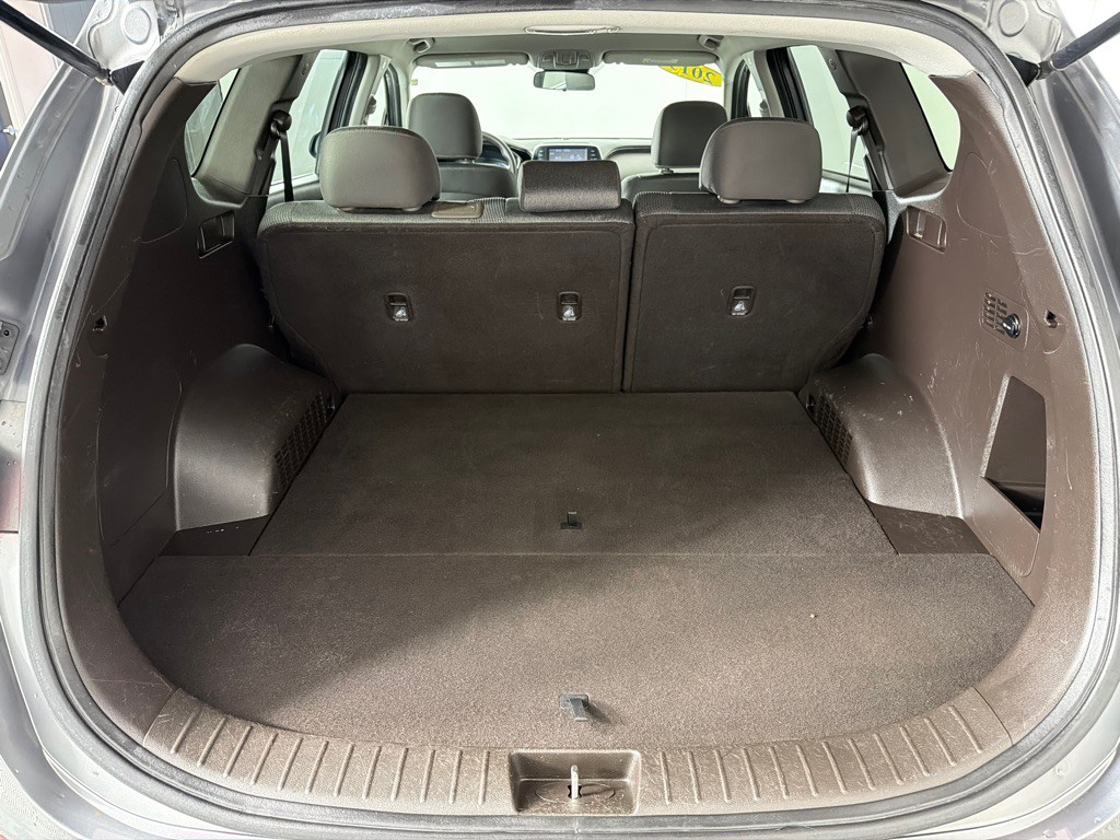 2019 Hyundai Santa Fe Image 20