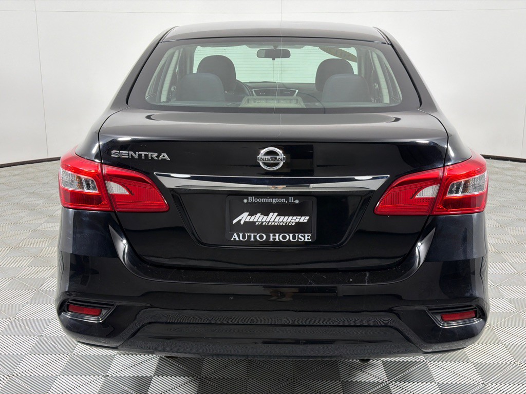 2017 Nissan Sentra Image 6