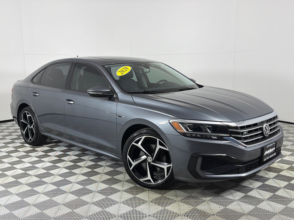 2020 Volkswagen Passat Image 2