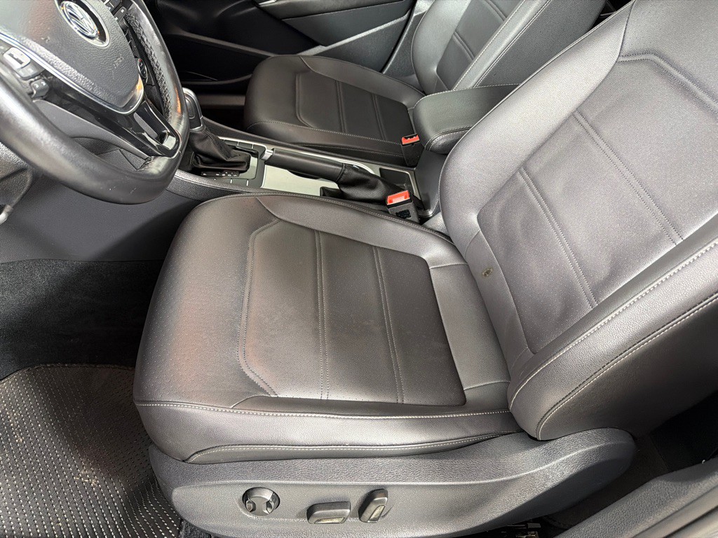 2020 Volkswagen Passat Image 12