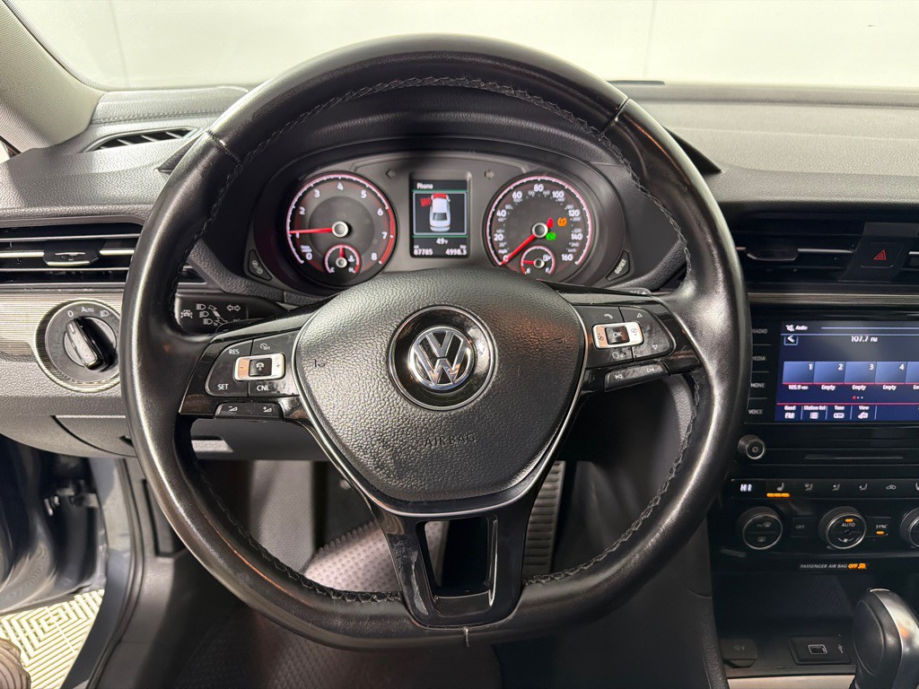 2020 Volkswagen Passat Image 16