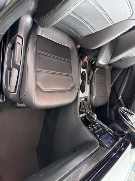 2020 Volkswagen Passat Image 24