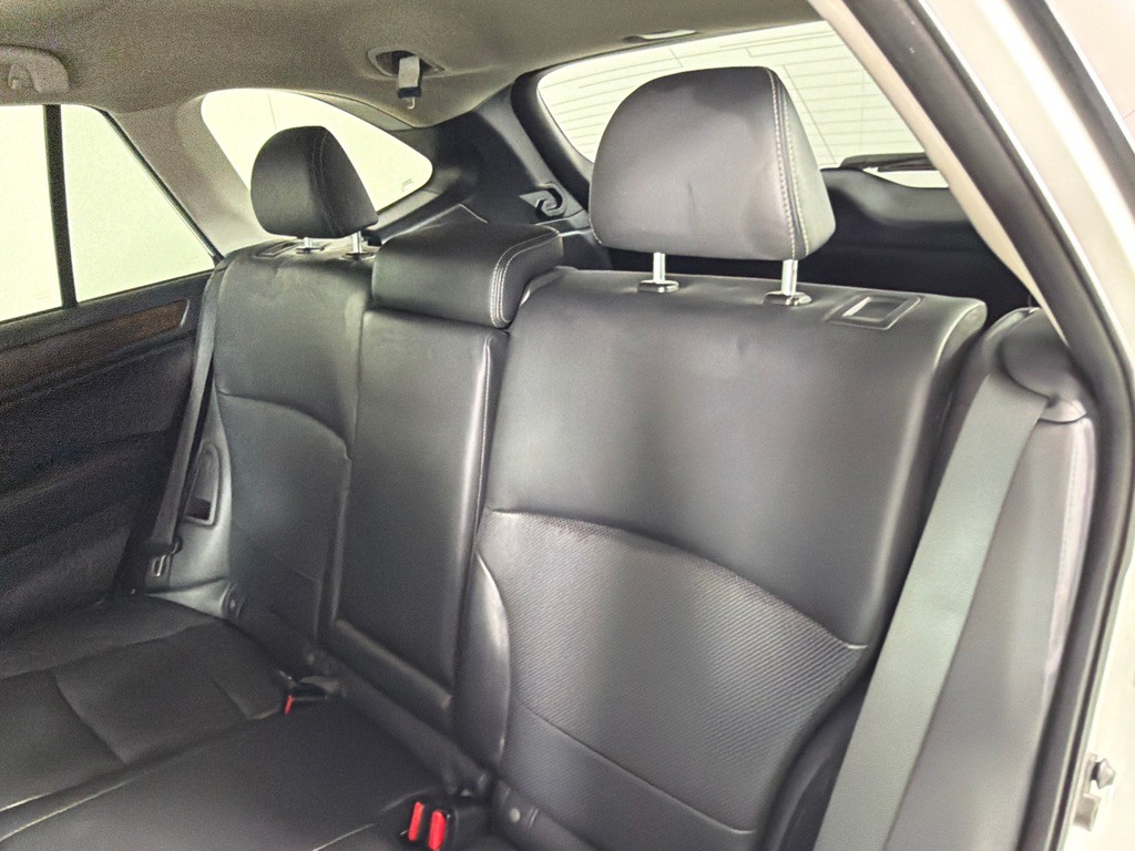 2015 Subaru Outback Image 21