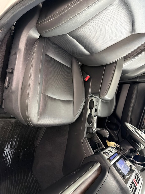 2015 Subaru Outback Image 25