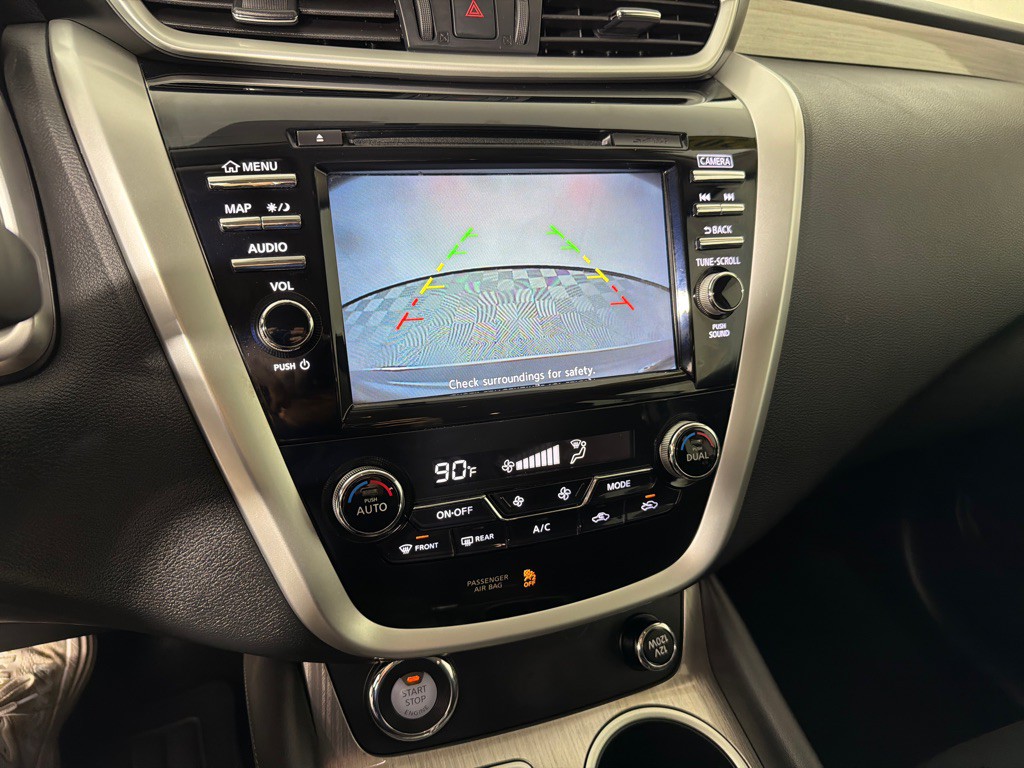 2016 Nissan Murano Image 16