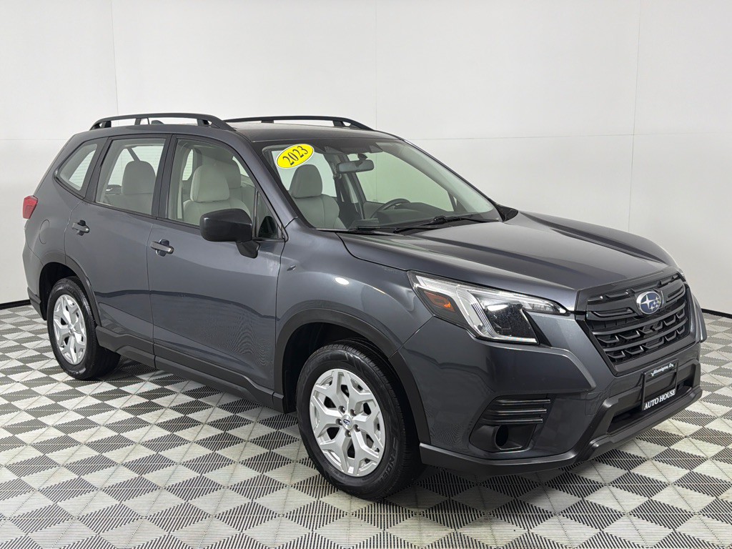 2023 Subaru Forester Image 3