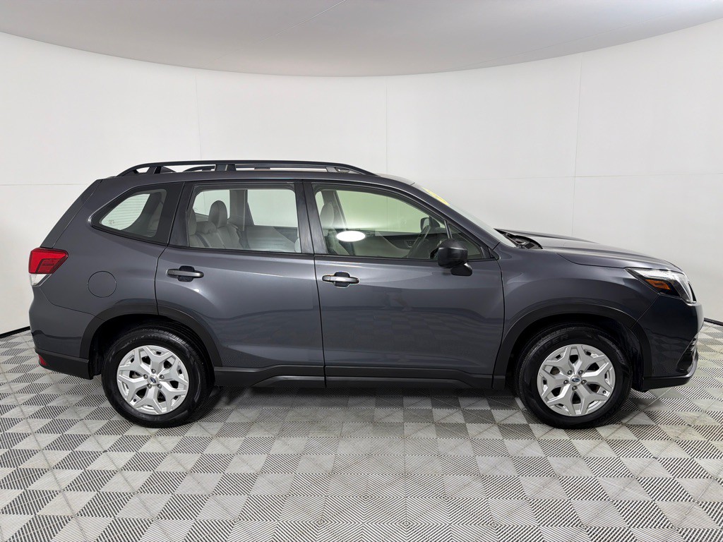 2023 Subaru Forester Image 4