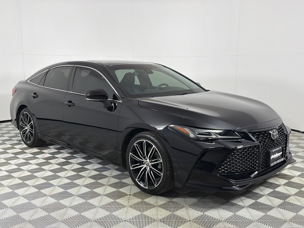 2022 Toyota Avalon Image 3