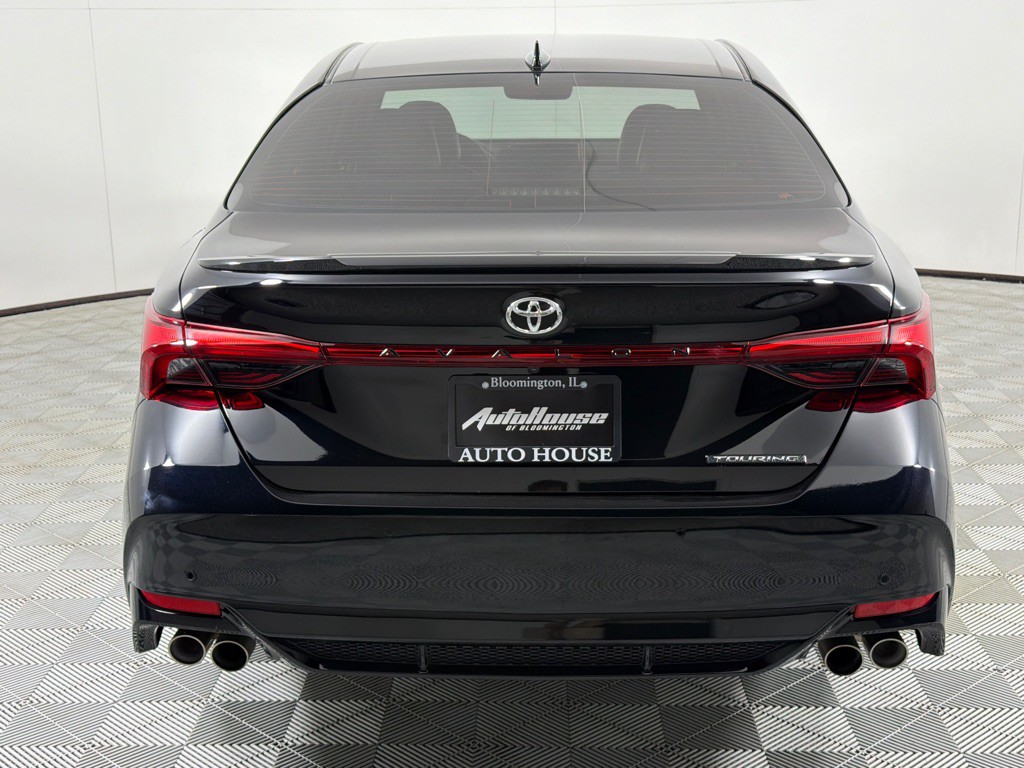 2022 Toyota Avalon Image 6