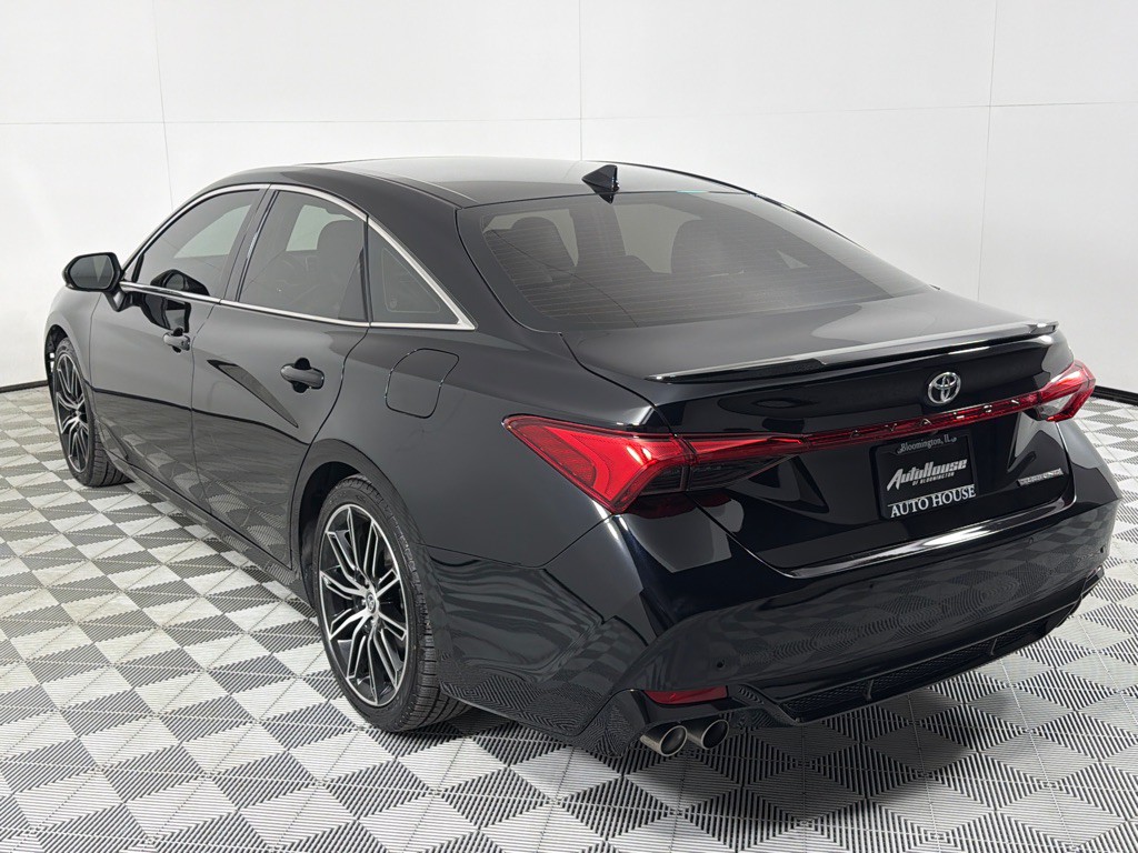 2022 Toyota Avalon Image 7