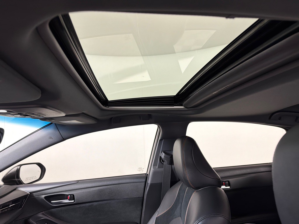 2022 Toyota Avalon Image 13