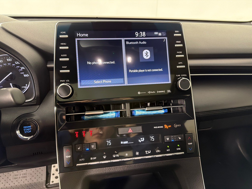 2022 Toyota Avalon Image 16