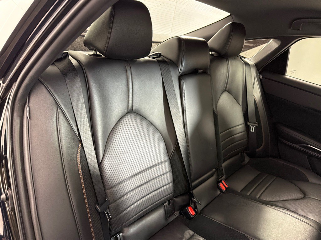 2022 Toyota Avalon Image 23