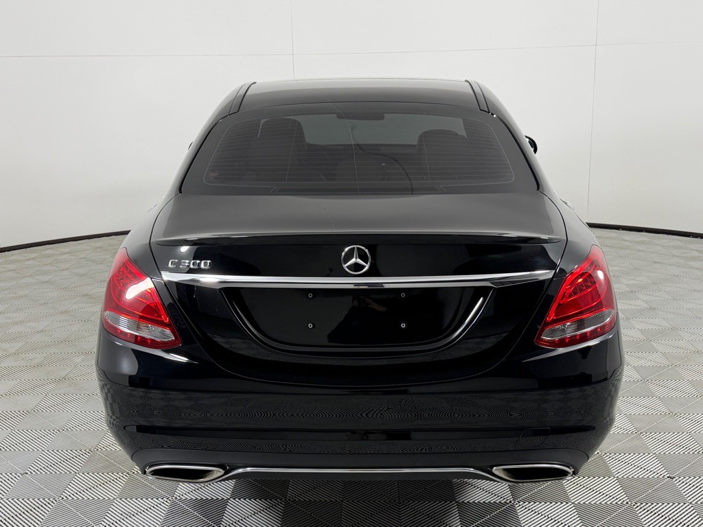2016 Mercedes-Benz C-Class Image 6