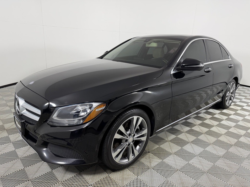 2016 Mercedes-Benz C-Class Image 9