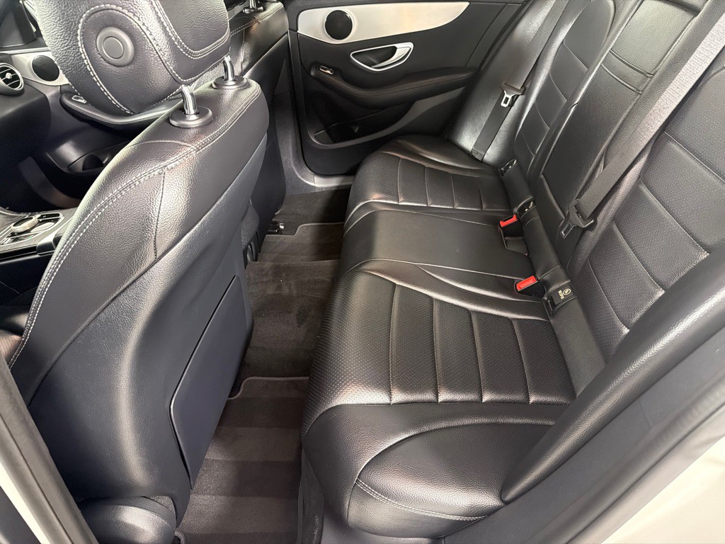 2019 Mercedes-Benz C-Class Image 16