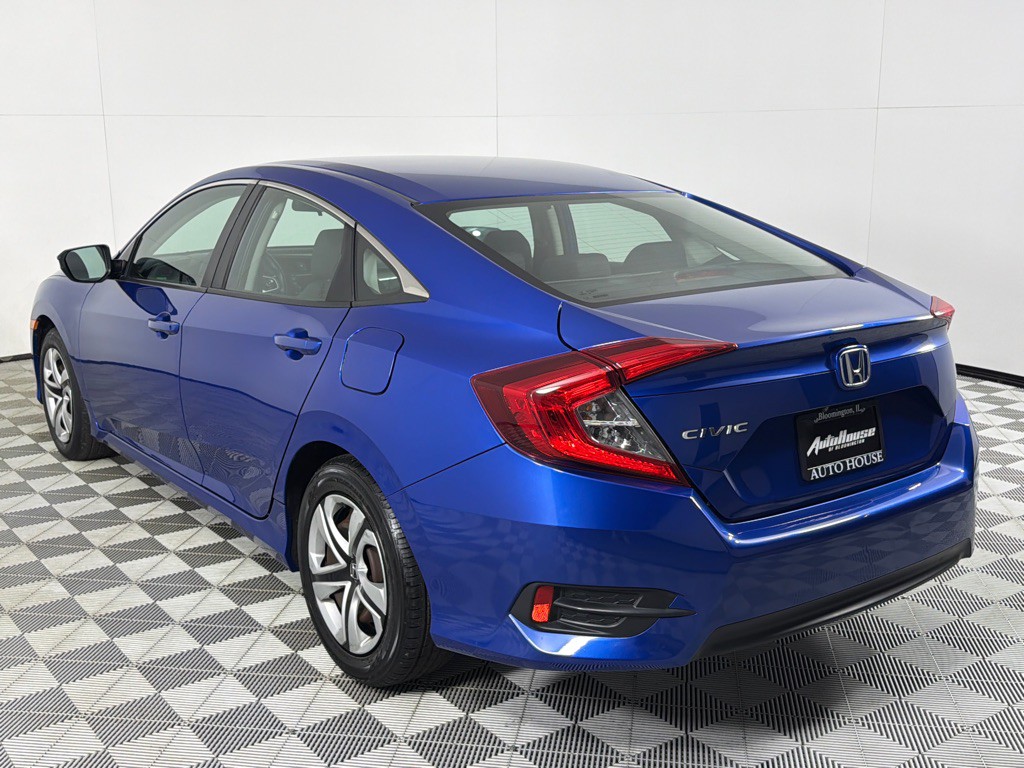 2017 Honda Civic Image 6